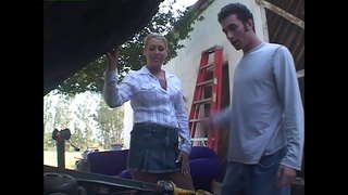 Егит пи утча, трос воргоронъёс кышномуртъёс - Челси Зинн, Дарийный Россысь, Вожъяськон, Вожъяськон, Чупан