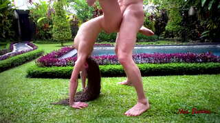 ���ოლეჯი იღებს ASS