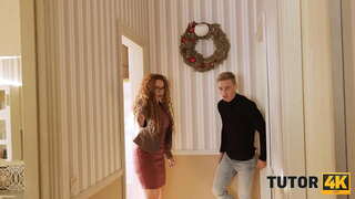 TUTOR៤K។ ខឹងបុរសម្នាក់បន្ទោជួបប្រទះគ្រូបង្រៀនចូលទៅក្នុងកិច្ចភ្លេចបាន