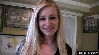 ���ារធ្វើឱ្យការរួមភេទកាសែតមួយពិតប្រាកស្រី