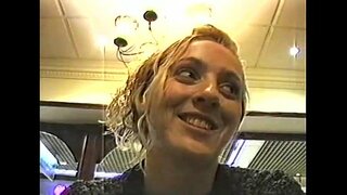 ���਼ੁਕੀਨ ਕਰਨ ਲਈ ਮਨਾ ਲਿਆ ਫਲੈਸ਼ ਗੱਡੀ &#039; ਤੇ