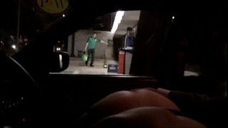 Кім Эксгібіцыяніст мострандо эль куло эстра і Муньас; АС ан эль аўто М і Драйв;xico DF