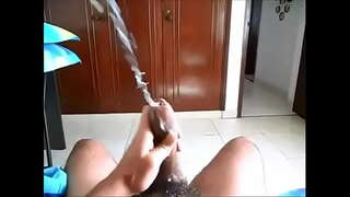 Кончает бу петух