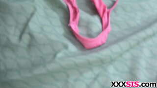 Сводная сестра блондинки жестко пробурена большим членом сводного брата