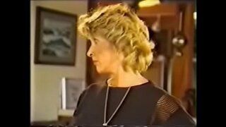 ���ழைய பெண் ஒய். தோழர்களே