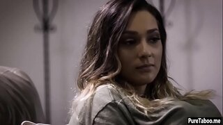 Bakire genç becerdin tarafından bir garip family arkadaşlar büyük çük