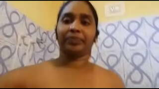 Aunty traja selfie v kopalnico