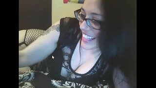 Kıçımı parmaklıyor ve kedi yayılıyor