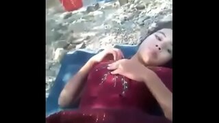 روستا, نوجوانان در هوای آزاد پر