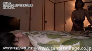 Kozue, de 51 años, que perdió a su marido a la enfermedad hace 10 años y ha estado viviendo con su hijo, desde luego.El hijo es de 23 años de edad, que acaba de conseguir un trabajo en esta primavera, ¿cuántas veces es como día a día a mi marido cuando yo era joven ....