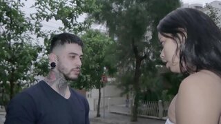 ה-50 הייתה כלבה של זונת רחוב להזדיין בשביל כסף