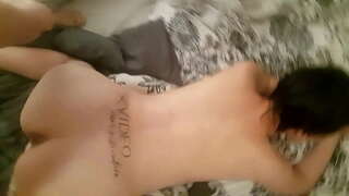 Muller puta quere o cum na súa aparvado